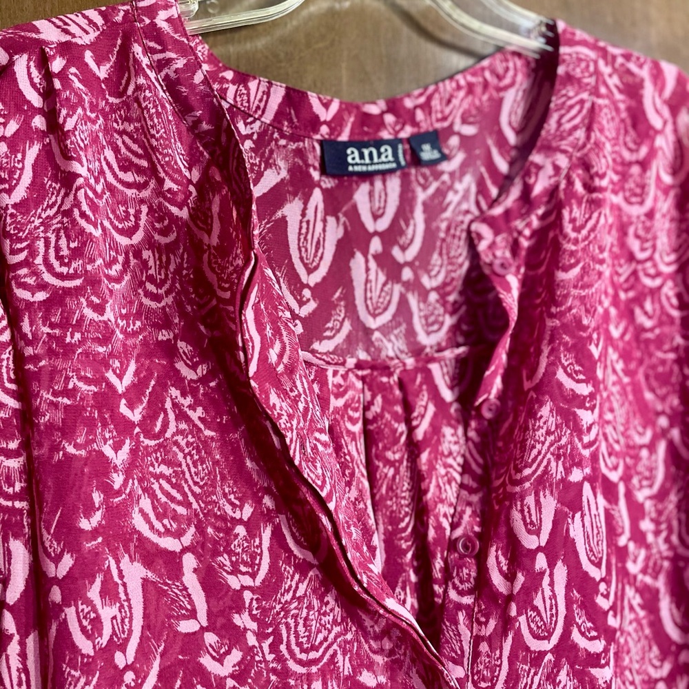 a.n.a Vibrant Pink Abstract Top